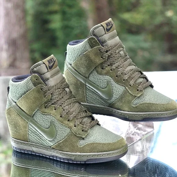 Nike Wedge Sneakers - Picture 4 of 8